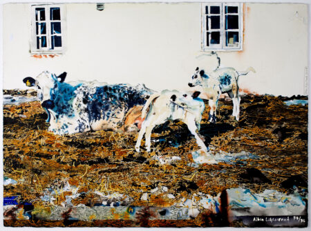 "Fjällko med två kalvar på Frömansgården" av Albin Liljestrand